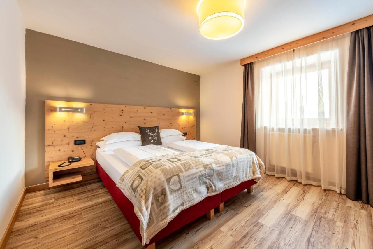 Hotel Col Di Lana Канацеї Екстер'єр фото