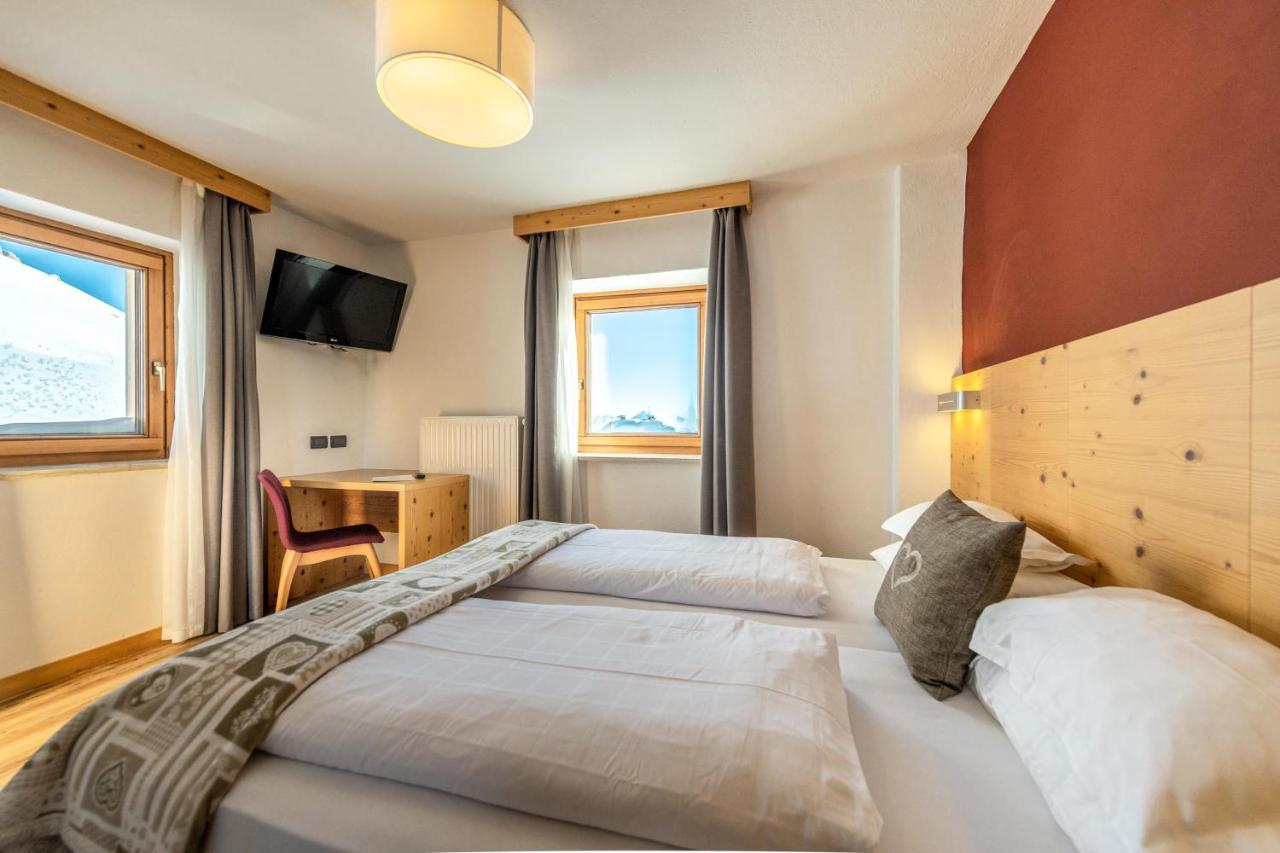 Hotel Col Di Lana Канацеї Екстер'єр фото