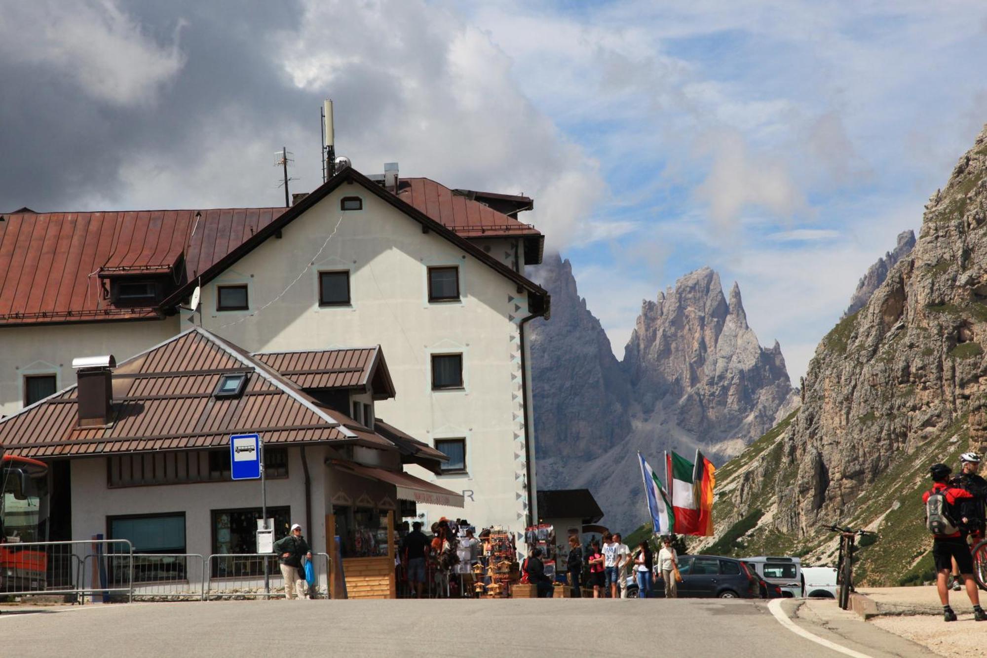 Hotel Col Di Lana Канацеї Екстер'єр фото
